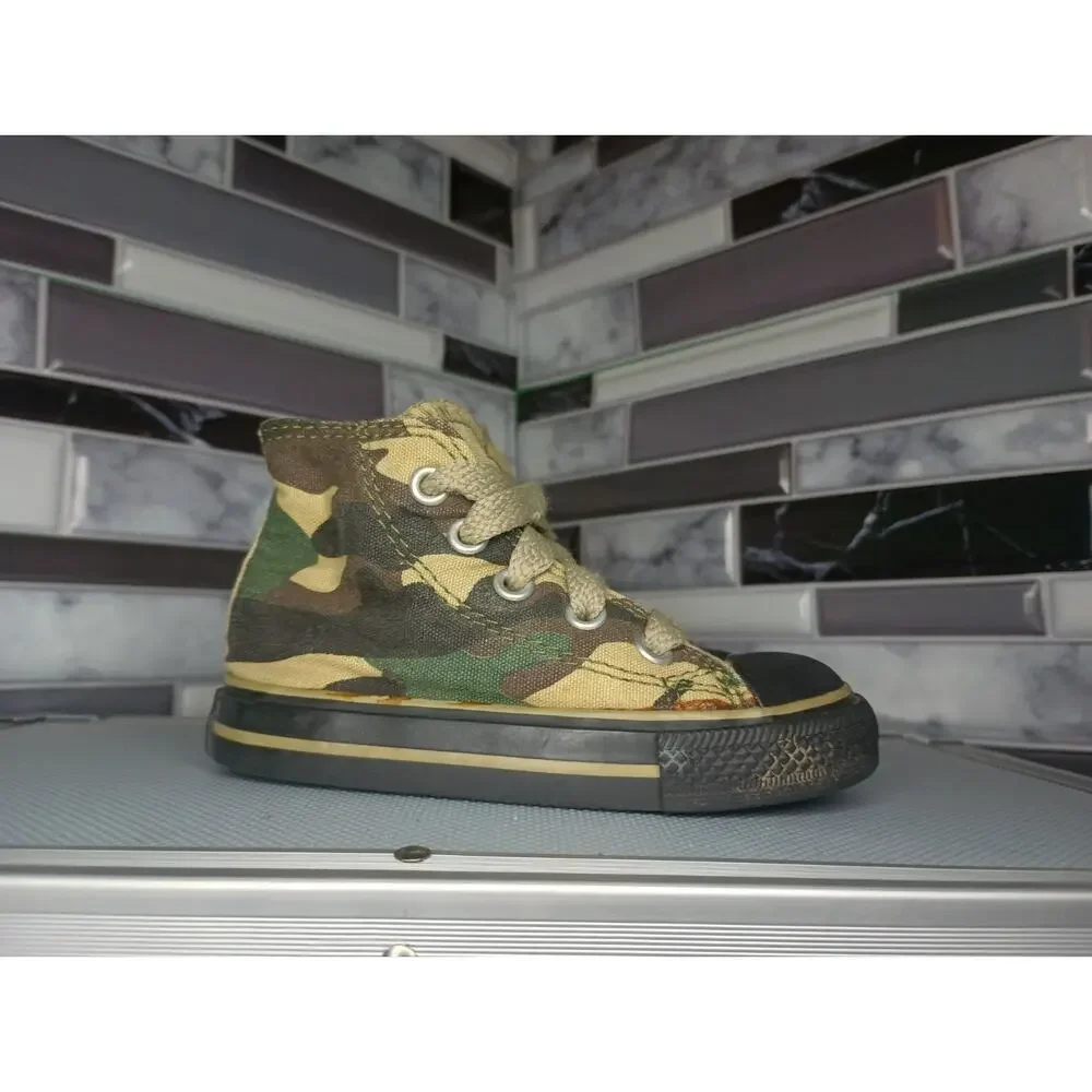 Converse All Star Chuck Taylor Toddler Hi-Top Camo Green Black Size 5 Pre-Owned